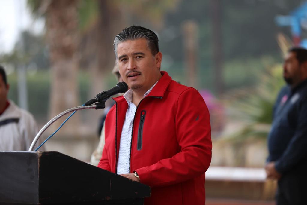 A seguir legado de Benito Juárez, poniendo al servicio de los demás, el poder público, invita Dr. Humberto Arce Cordero.