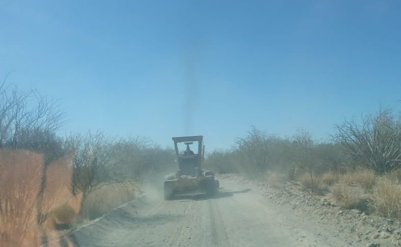Ayuntamiento de Comondú realiza trabajos de rehabilitación del camino a San Luis Gonzaga